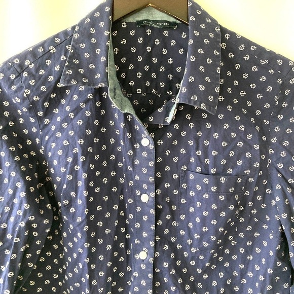 Tommy Hilfiger Women's Navy Long Sleeve Poker Dot Button Down Shirt Size Small - Picture 2 of 9